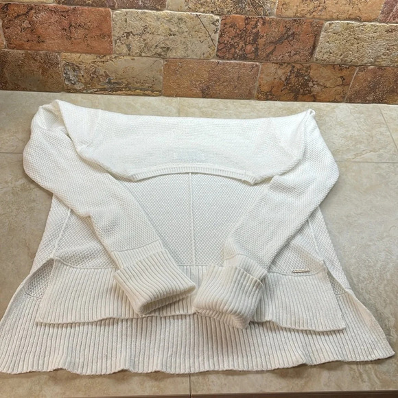 Abercrombie & Fitch White Textured Knit Sweater Women’s Medium Long Sleeve A&F - Picture 4 of 10